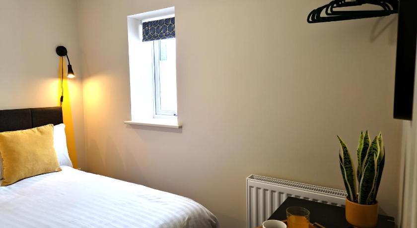 פלימות' Apartment Three - Free Private Car Park - Sleeps 6 - 3 Shower Rooms - By Ocean City Retreats מראה חיצוני תמונה